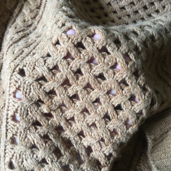 LAST CHANCE Brown Sweater - Picture 5 of 5